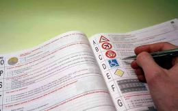 La patente torna ai controlli manuali