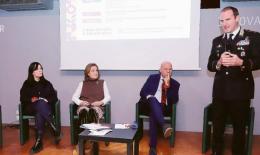 “Una rete per non lasciarle sole”