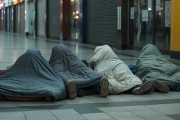Raffica di multe ai senzatetto