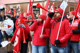 &ldquo;No alla manovra guerrafondaia&rdquo;