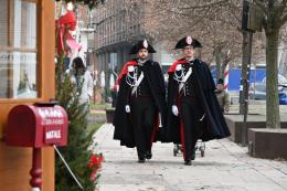 L'Arma in alta uniforme e per le strade per la sicurezza di tutti