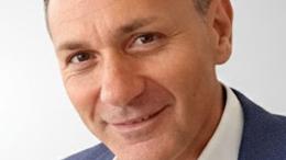 Muore all'improvviso alla cena degli auguri