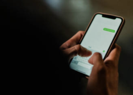 GhostPairing, la nuova truffa che svuota WhatsApp
