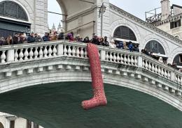 Venezia celebra la 45&ordf; Regata delle Befane