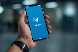 Mettevano le ragazze nude su Telegram