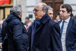 Valditara apre ai metal detector a scuola
