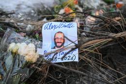 Alex Pretti ucciso dall&rsquo;Ice: i video smontano la versione di Trump
