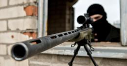 Pagavano per uccidere civili: primo indagato