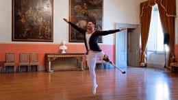 Daniele, ballerino con una protesi in Arena