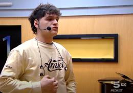 Ballo vola al serale di &ldquo;Amici&rdquo;