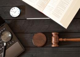 Antisemitismo, legge in bilico
