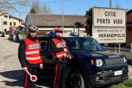 Evade per andare a fare la spesa: arrestato