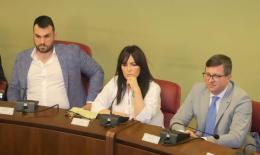 Dilemma trivelle in maggioranza