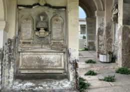 Tombe dei conti Silvestri a rischio