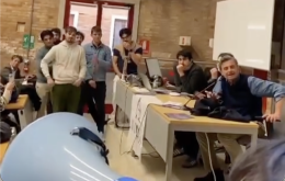 Calenda a Ca' Foscari, blitz del collettivo Sumud