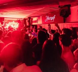 Rumori e risse, chiusa la discoteca