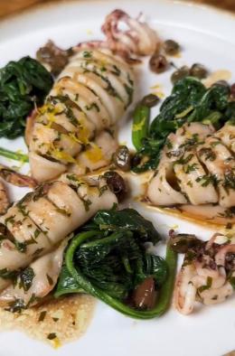 CALAMARI ALLA GRECA