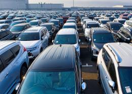 Fondi fermi e costi in corsa