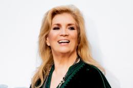 Iva Zanicchi arriva in paese con le antiche ricette