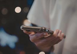 Addio smartphone: solo due ore al giorno
