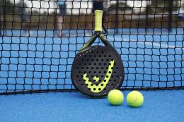 Gioca a padel in malattia, ma non pu&ograve; essere licenziata