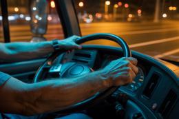 Terrore sul bus per Santa Maria, baby gang scatenata