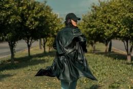 Stile Grunge-Chic ad Aprile: perch&eacute; il capospalla in pelle &egrave; il re della mezza stagione