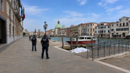 Venezia, corpo senza vita nel Canal Grande