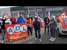 Lincenziati 3 dipendenti: sindacati e lavoratori in protesta