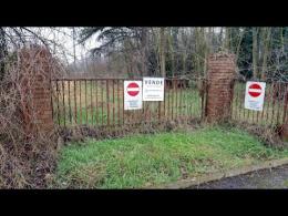 "Perchè distruggere un'area boschiva per costruire, quando ci sono 18 ettari di capannoni inutilizzati?"