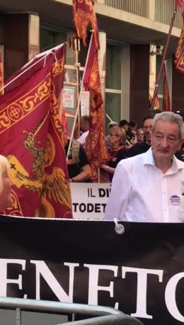 Duecento venetisti davanti al tribunale