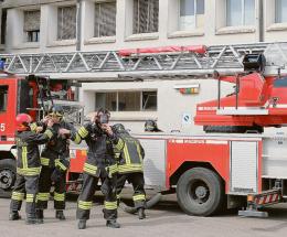 A lezione con i vigili del fuoco