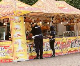 Controlli a tappeto negli stand sul Corso