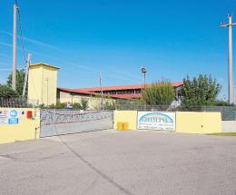 “Bruciore agli occhi e odori sgradevoli”