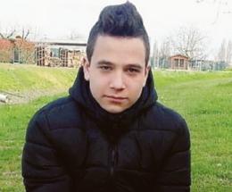 Oggi l’ultimo saluto a Mattia ucciso a 19 anni dalla malattia