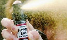 Spray al peperoncino: otto studenti in ospedale