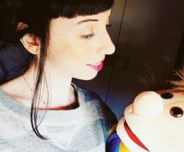 Jenny che parla col ventre