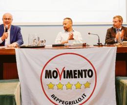 I Cinque Stelle presentano squadra e programma