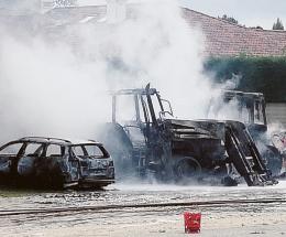 Bruciano i mezzi dell&rsquo;Alto Adriatiko