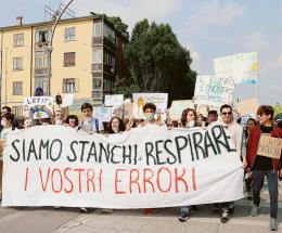 In piazza per difendere l’ambiente