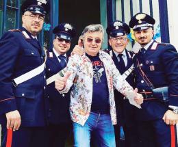 Badia, al seggio c’è Bobby Solo