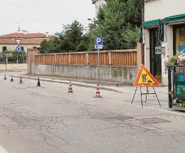 Marciapiedi, tocca a Largo Carducci