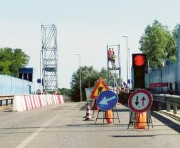 Domani chiude il ponte