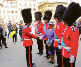 “The Queen” in tour