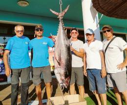 Una “Canocia” che pesca tonni