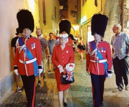 Turisti stregati da The Queen