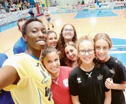 Il selfie con le campionesse