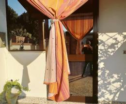 Una casa invasa dalle mosche