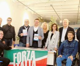 Forza Italia: “Basta tasse”