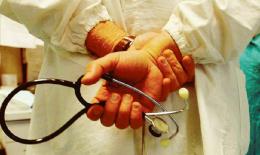 L'Ulss 4 sospende i sanitari che non si sono vaccinati